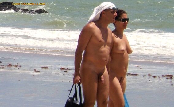 Full leaked Flagras em praia page private onlyfans photo
