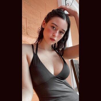 Full leaked Flavia private onlyfans photo