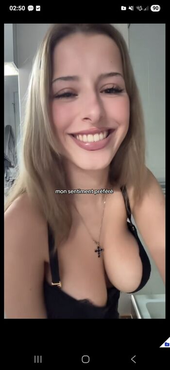 Full leaked Flavie chl page private onlyfans photo