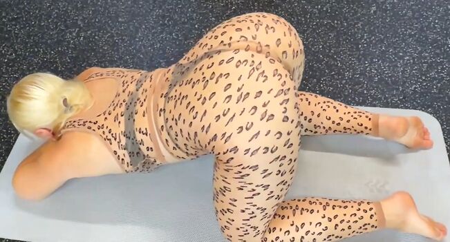 Full leaked Flexible beauties private onlyfans photo