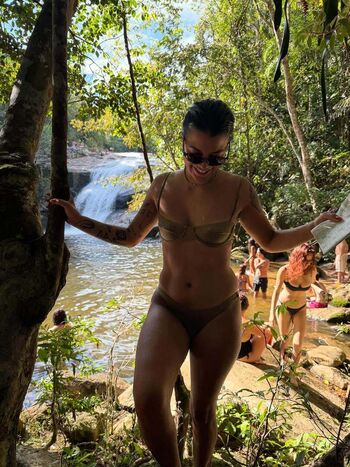 Full leaked Flora camolese private onlyfans photo