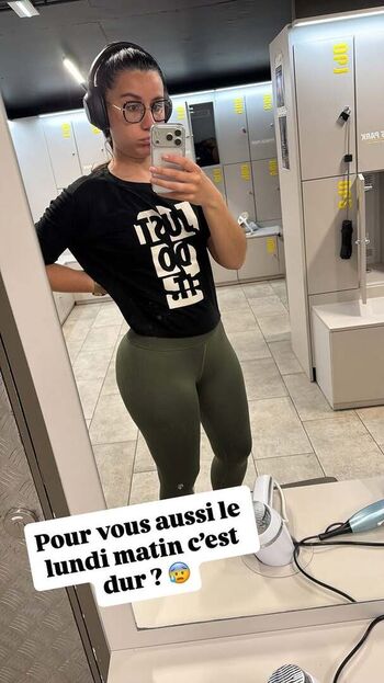 Full leaked Flora moussy private onlyfans photo