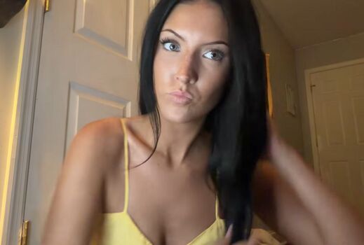 Full leaked Flowerbomb asmr private onlyfans photo