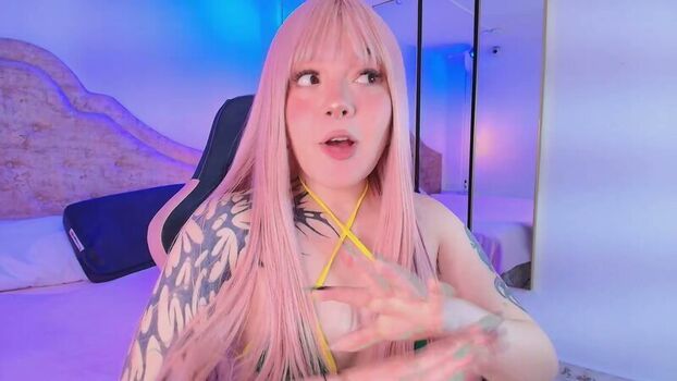 Full leaked Fluffy bubble private onlyfans photo