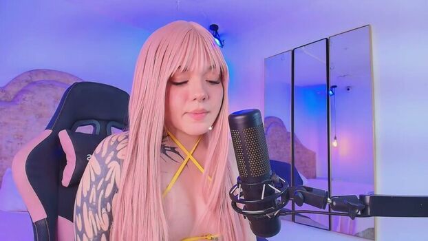 Full leaked Fluffy bubble private onlyfans photo