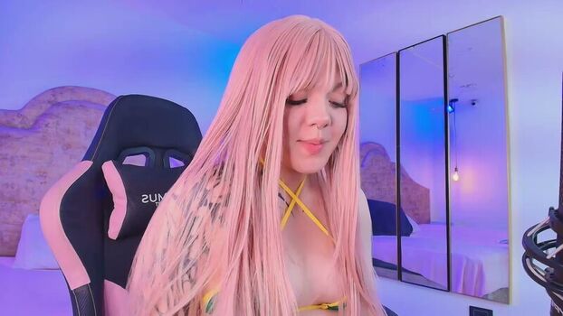 Full leaked Fluffy bubble private onlyfans photo