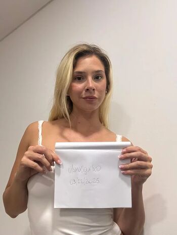 Full leaked Fluffylittleprincess private onlyfans photo