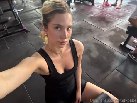 Full leaked Fluffylittleprincess private onlyfans photo