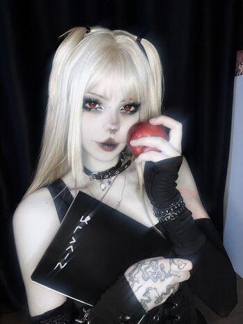 Full leaked Flutterow private onlyfans photo