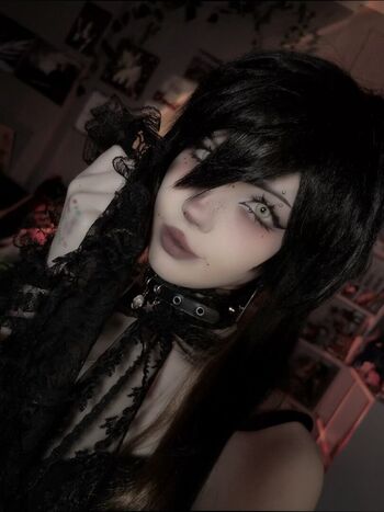 Full leaked Flutterow private onlyfans photo