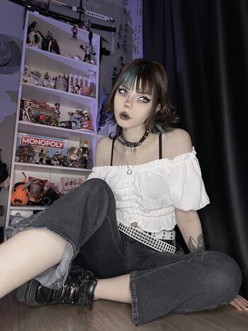 Full leaked Flutterow private onlyfans photo