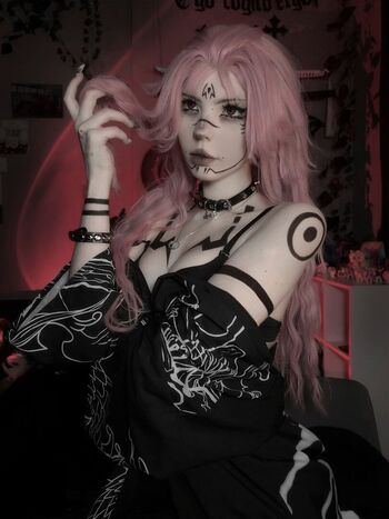 Full leaked Flutterow private onlyfans photo