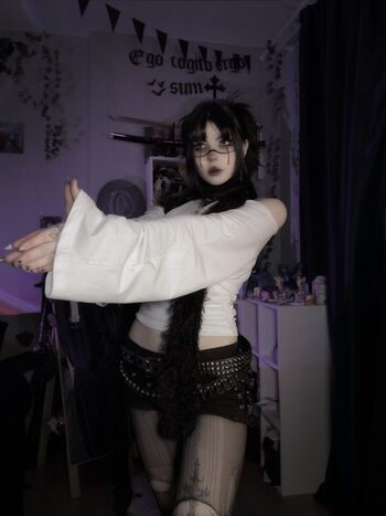 Full leaked Flutterow private onlyfans photo