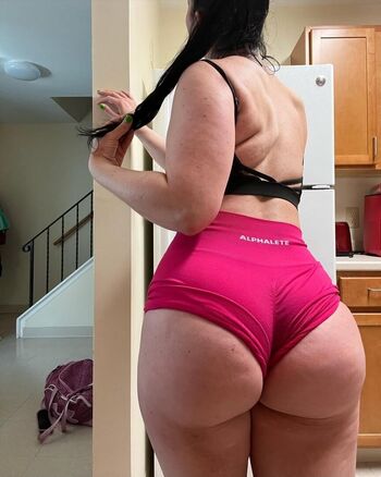 Forever_fit_self_made_sara