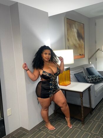 Full leaked Forevercurlybri private onlyfans photo