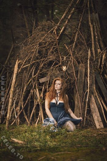 Full leaked Foxydirndl private onlyfans photo