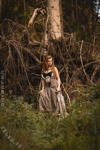 Full leaked Foxydirndl private onlyfans photo