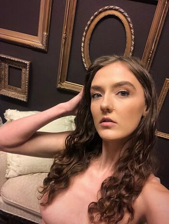 Full leaked Foxyopheliaa private onlyfans photo