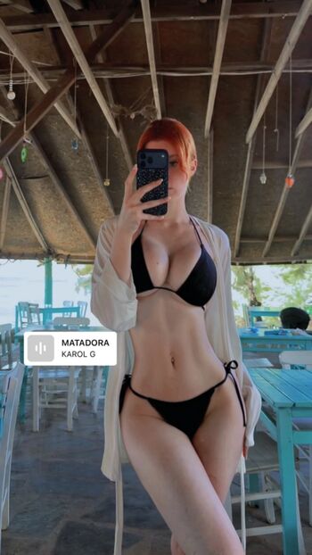 Full leaked Fraaoula private onlyfans photo