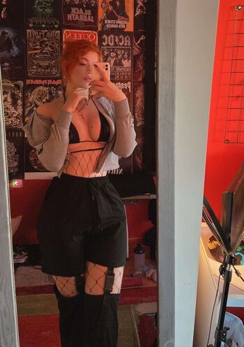 Full leaked Fraaoula private onlyfans photo