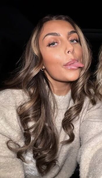 Full leaked Franditellaa private onlyfans photo