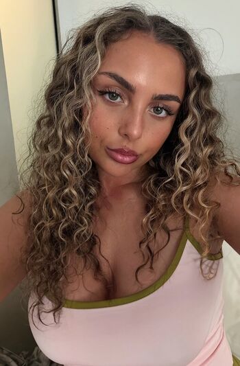 Full leaked Franditellaa private onlyfans photo