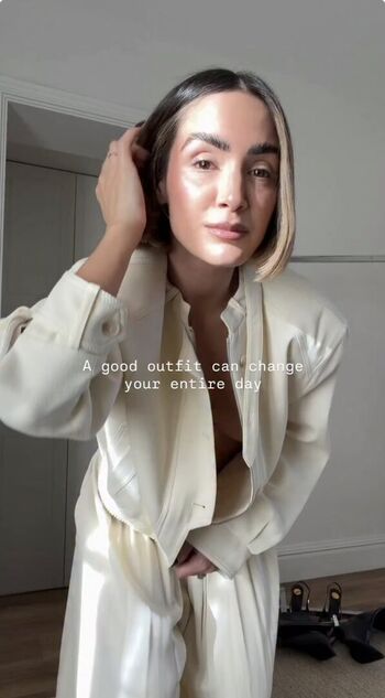 Full leaked Frankie bridge private onlyfans photo