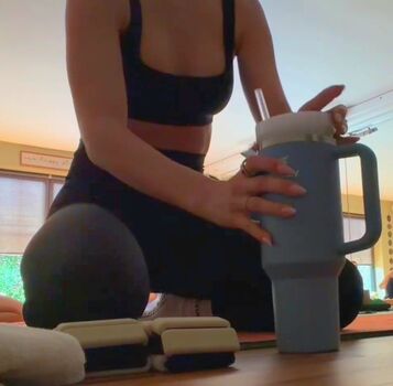 Full leaked Frankie bridge private onlyfans photo