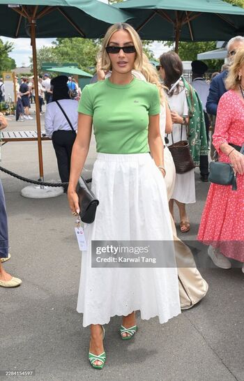 Full leaked Frankie bridge page private onlyfans photo