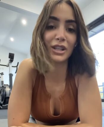 Full leaked Frankie bridge private onlyfans photo