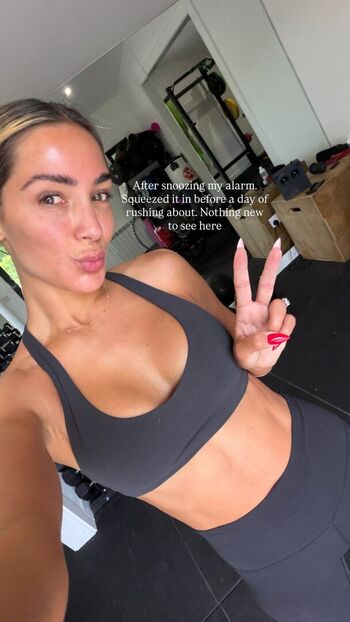 Full leaked Frankie bridge page private onlyfans photo