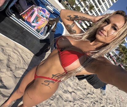 Full leaked Frankieesuee private onlyfans photo