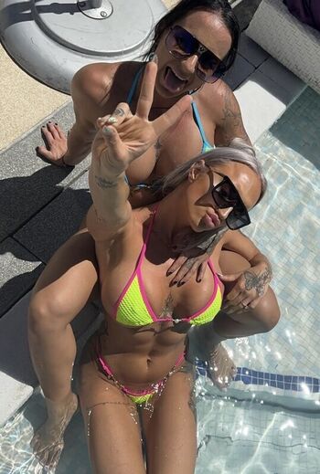 Full leaked Frankieesuee private onlyfans photo