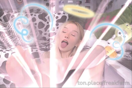 Full leaked Freakfarm page private onlyfans photo