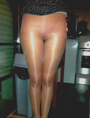 Full leaked French fetish private onlyfans photo
