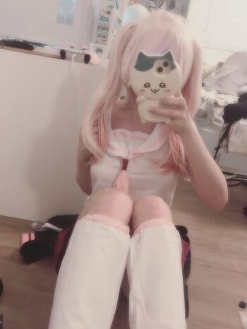 Full leaked Frenchybread private onlyfans photo