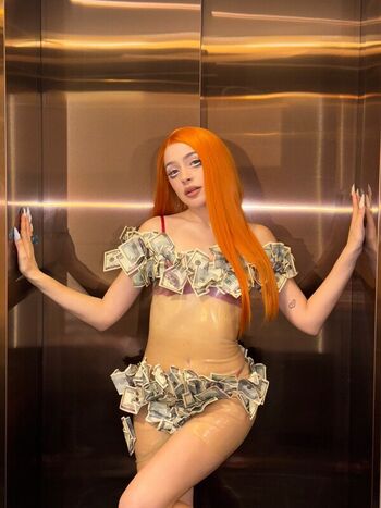 Full leaked Frend baby private onlyfans photo