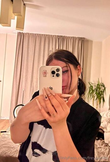 Full leaked Freyadollts private onlyfans photo