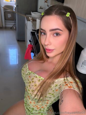 Full leaked Freyawhite private onlyfans photo