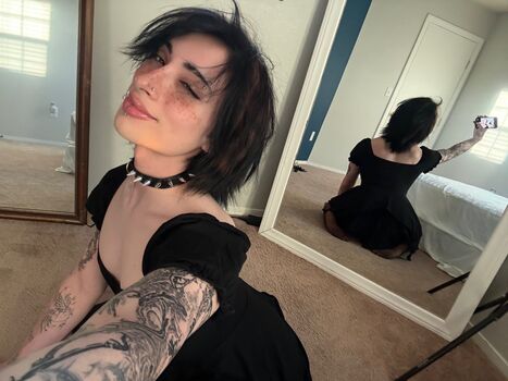 Full leaked Froufrousam private onlyfans photo