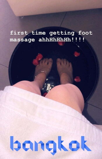 Full leaked Fruitypoppin private onlyfans photo