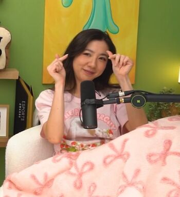 Full leaked Fuslie leslie private onlyfans photo