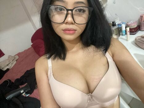 Full leaked Futabemei private onlyfans photo