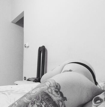 Full leaked Fxrinhx private onlyfans photo