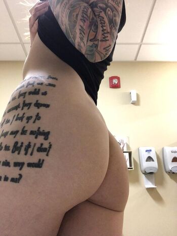 Full leaked Gabbidoesit private onlyfans photo