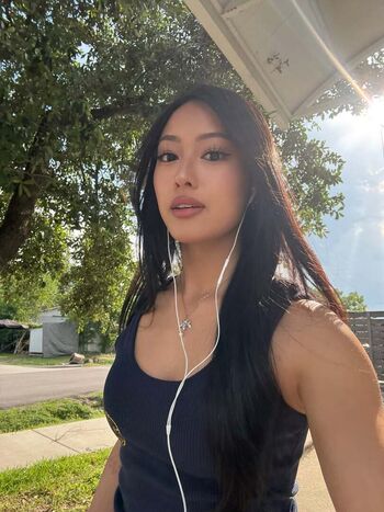 Full leaked Gabby hua private onlyfans photo