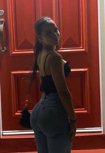 Full leaked Gabbysantos private onlyfans photo