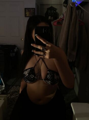Full leaked Gabbyxlover private onlyfans photo