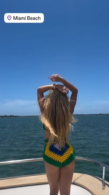 Full leaked Gabi martins  page private onlyfans photo
