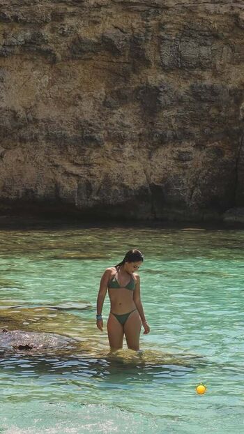 Full leaked Gabi saiury private onlyfans photo